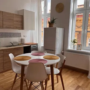 apartament-meiselsa.krakowhotelspoland.com/